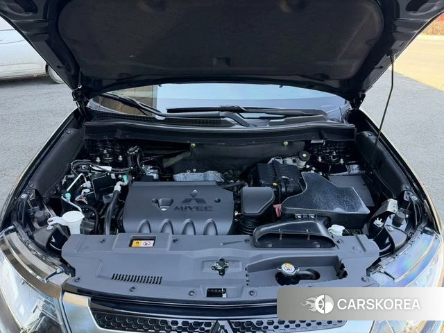 Mitsubishi  Outlander id 4254013 из Китая 16