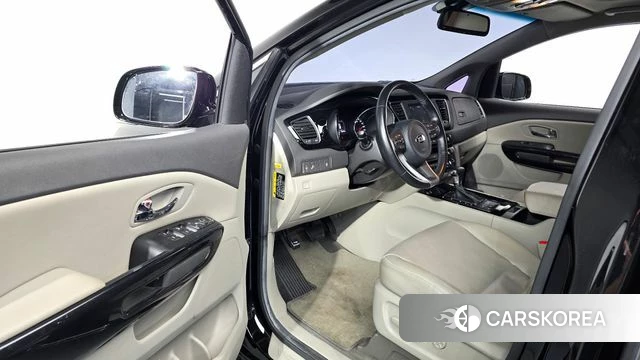 Kia All New Carnival id 4638310 из Кореи 30
