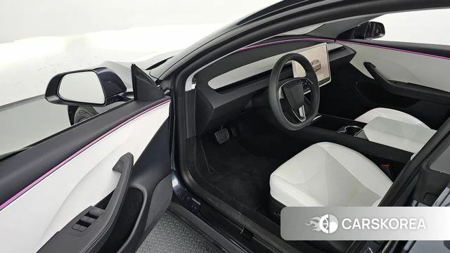 Tesla Model 3 id 4739211 из Кореи 31