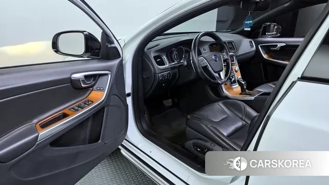 Volvo V60 Cross-Country id 3480423 из Кореи 20