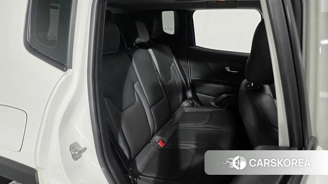 Jeep Renegade id 4549666 из Кореи 34