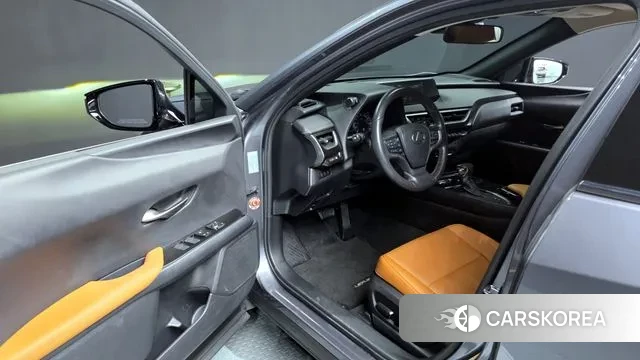 Lexus UX250h id 3530937 из Кореи 20