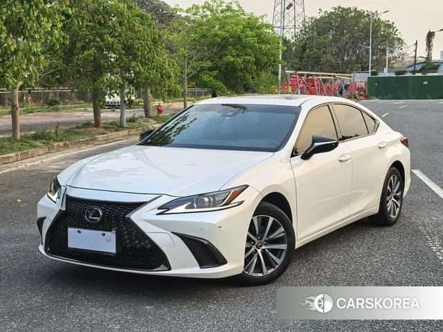 Lexus ES id 4261570 из Китая 19
