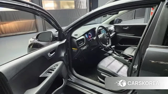 Kia Stonic id 3018783 из Кореи 20