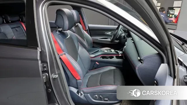 Genesis GV70 id 3561832 из Кореи 20