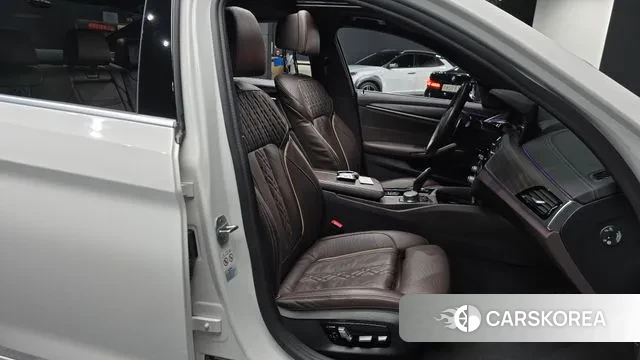 BMW 5 Series (G30) id 3479292 из Кореи 20