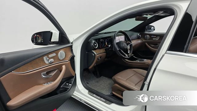 Mercedes-Benz E-Class W213 id 4446031 из Кореи 20