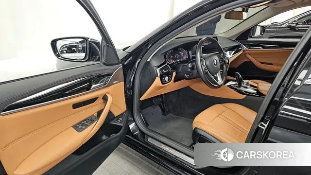 BMW 5 Series (G30) id 3494190 из Кореи 20