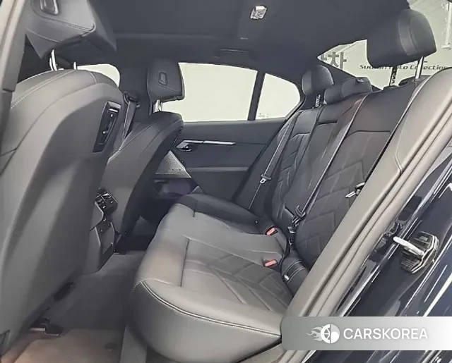 BMW 5 Series (G60) id 3576022 из Кореи 15