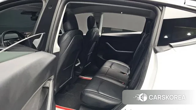 Tesla Model Y id 3546151 из Кореи 20