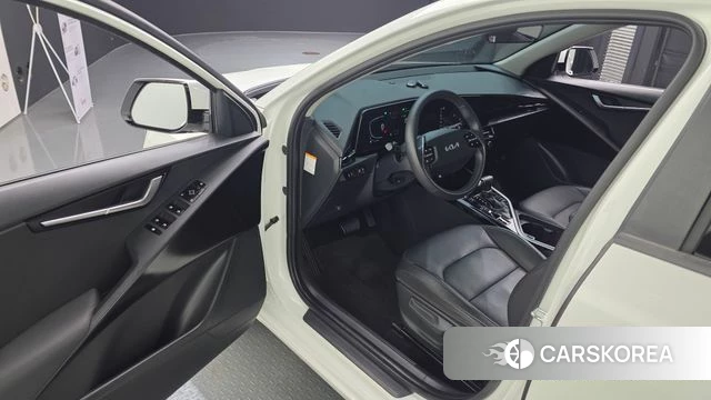 Kia Di Ol Nu Niro id 4881124 из Кореи 30