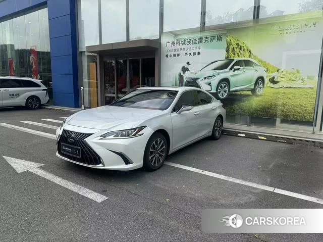 Lexus ES id 4276986 из Китая 12