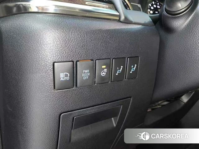 Toyota Elfa id 3882357 из Китая 20