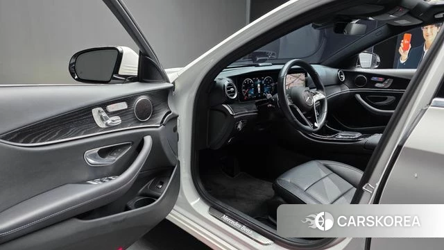 Mercedes-Benz E-Class W213 id 4303283 из Кореи 31