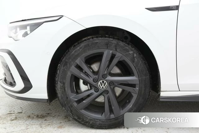 Volkswagen Golf id 4027653 из Китая 21