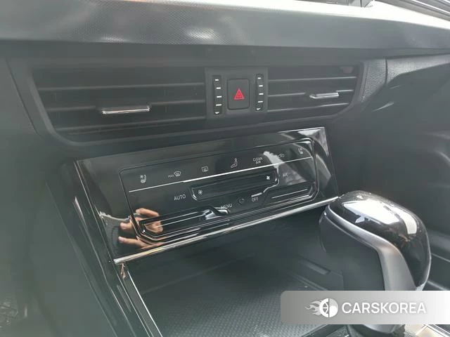 Volkswagen Passat id 4257954 из Китая 14