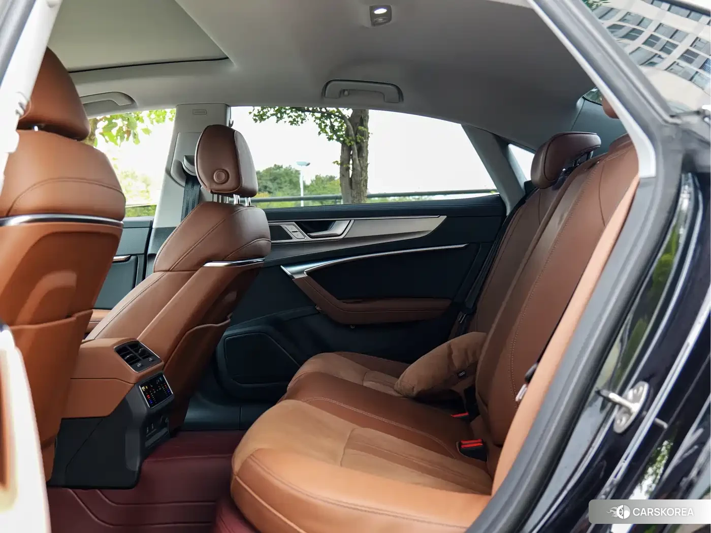 Audi A7L id 4577675 из Китая 17
