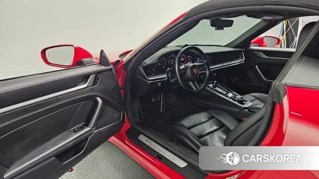 Porsche 911(992) id 2960246 из Кореи 20