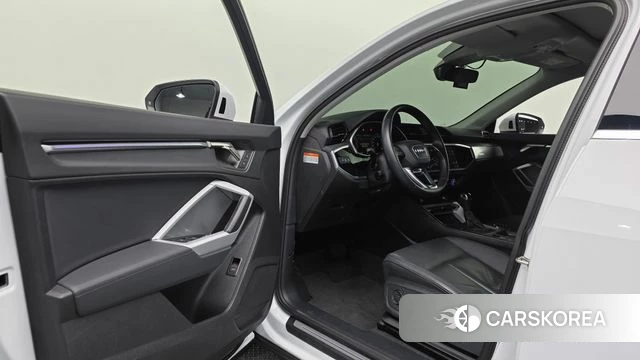 Audi Q3 (F3) id 4665723 из Кореи 32