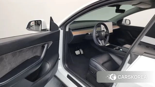 Tesla Model Y id 3328951 из Кореи 20