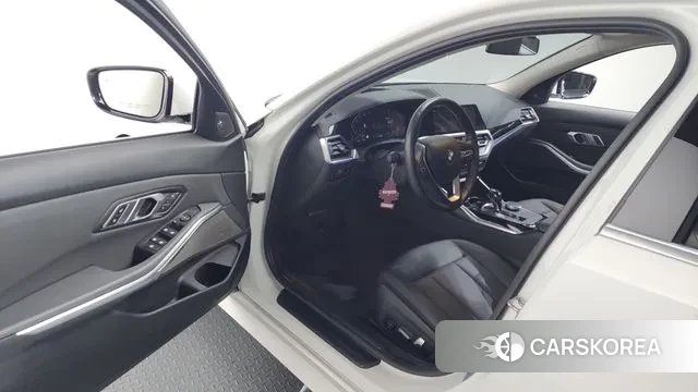 BMW 3 Series (G20) id 3747955 из Кореи 20