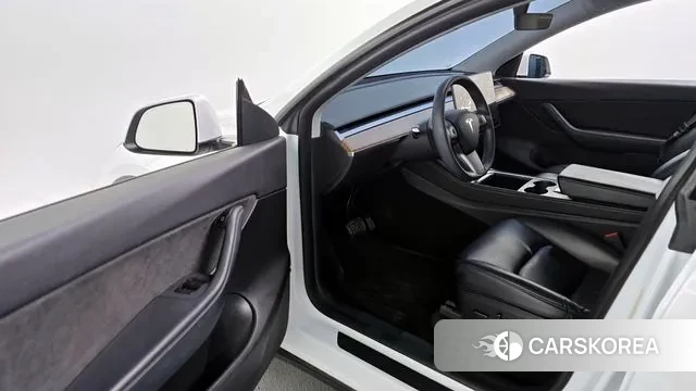 Tesla Model Y id 3592226 из Кореи 20
