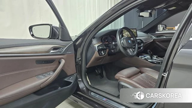 BMW 5 Series (G30) id 3916456 из Кореи 20