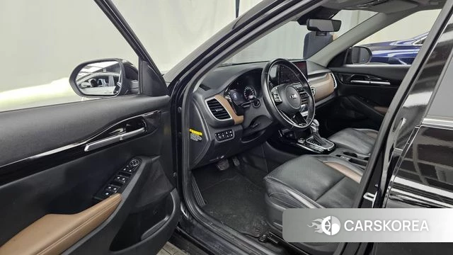 Kia Seltos id 4384388 из Кореи 36