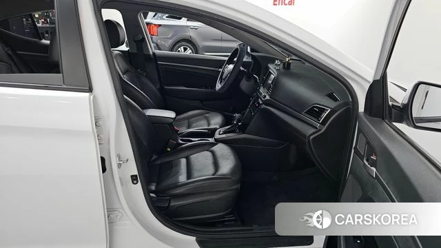 Hyundai Avante AD id 3861842 из Кореи 20