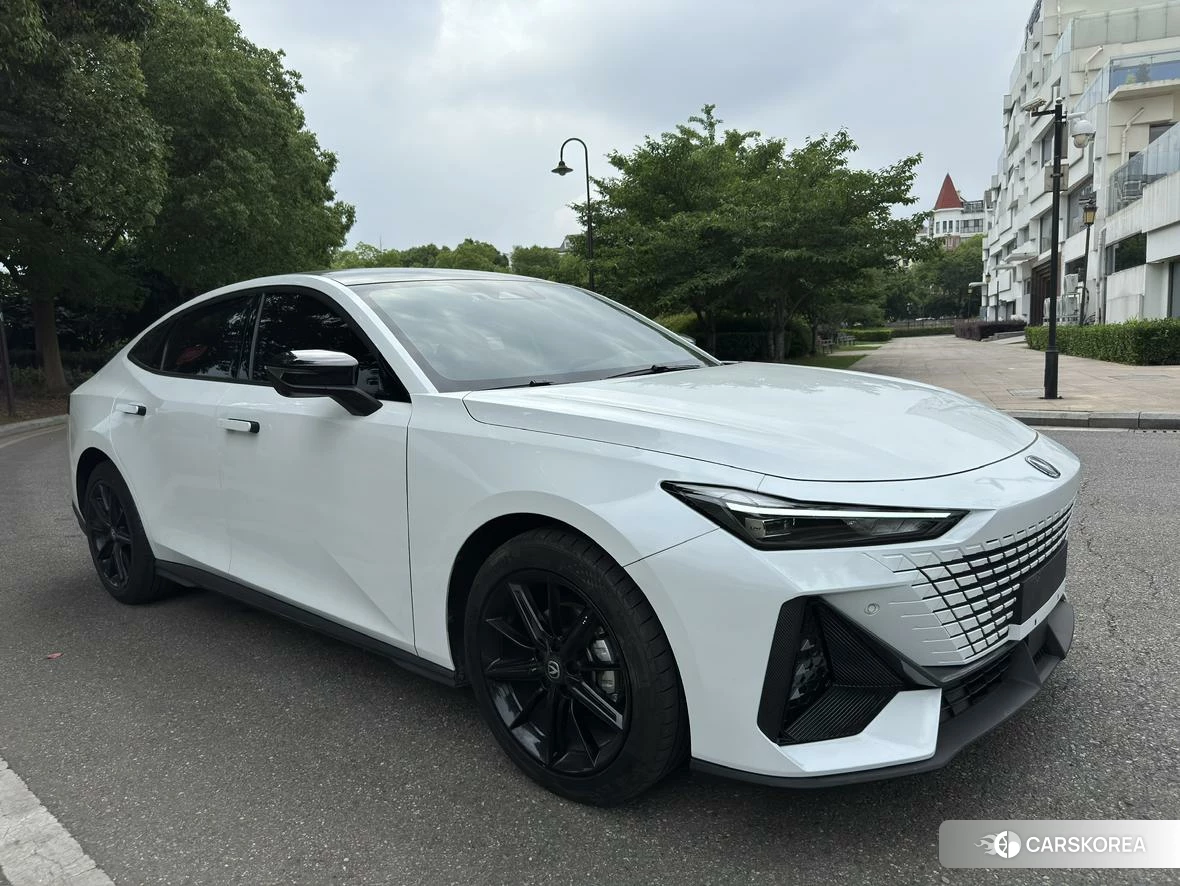 Chang'an UNI-V id 4504776 из Китая 11