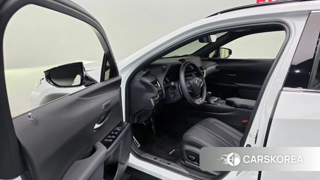 Lexus UX250h id 4757424 из Кореи 30