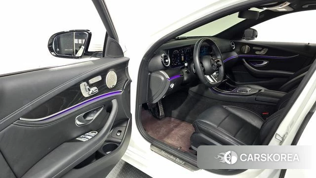 Mercedes-Benz E-Class W213 id 4758027 из Кореи 33