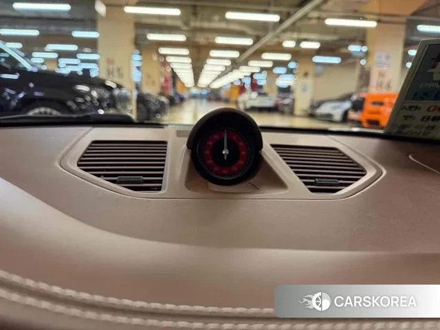 Porsche 911(992) id 3562584 из Кореи 13