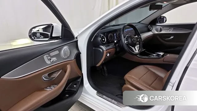 Mercedes-Benz E-Class W213 id 3713529 из Кореи 20
