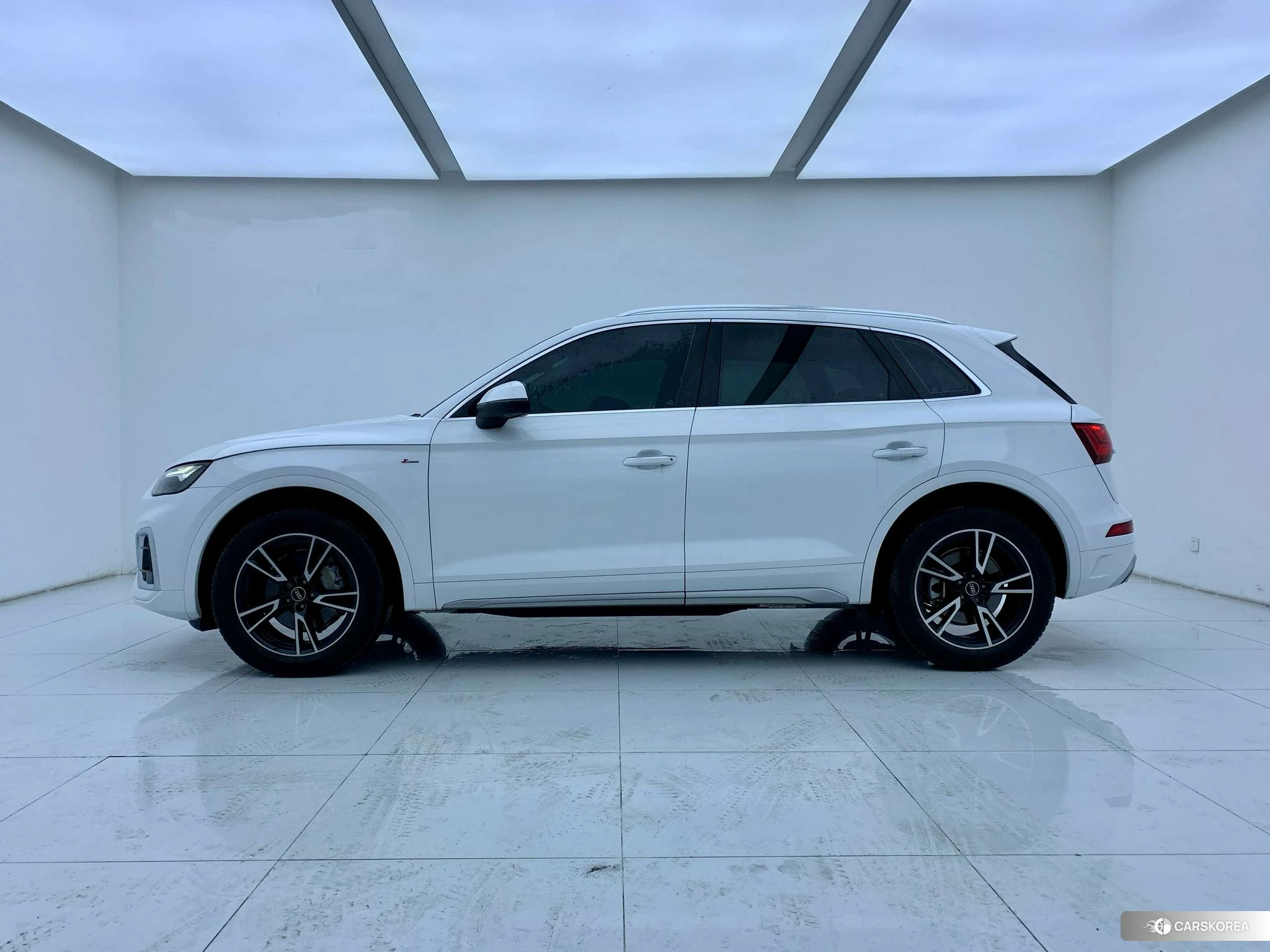 Audi Q5L id 4419121 из Китая 32