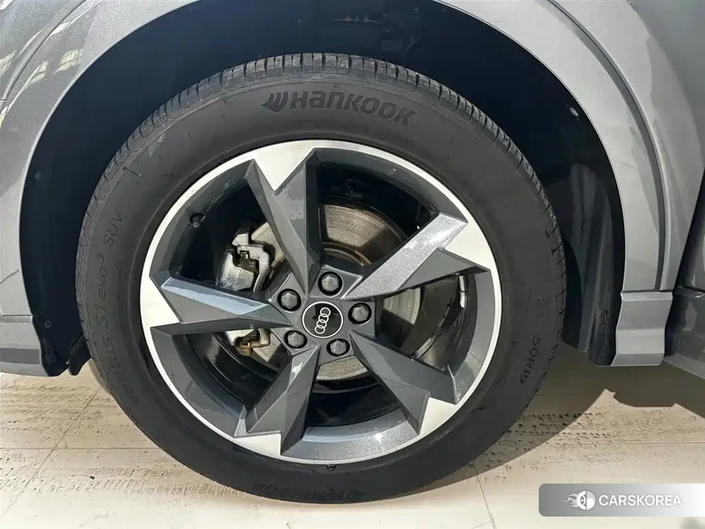 Audi Q3 id 4583881 из Китая 21