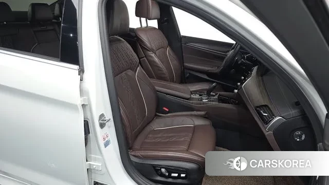 BMW 5 Series (G30) id 3044548 из Кореи 20