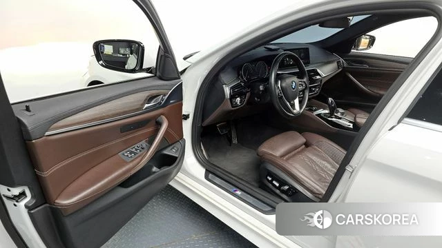 BMW 5 Series (G30) id 4197240 из Кореи 20