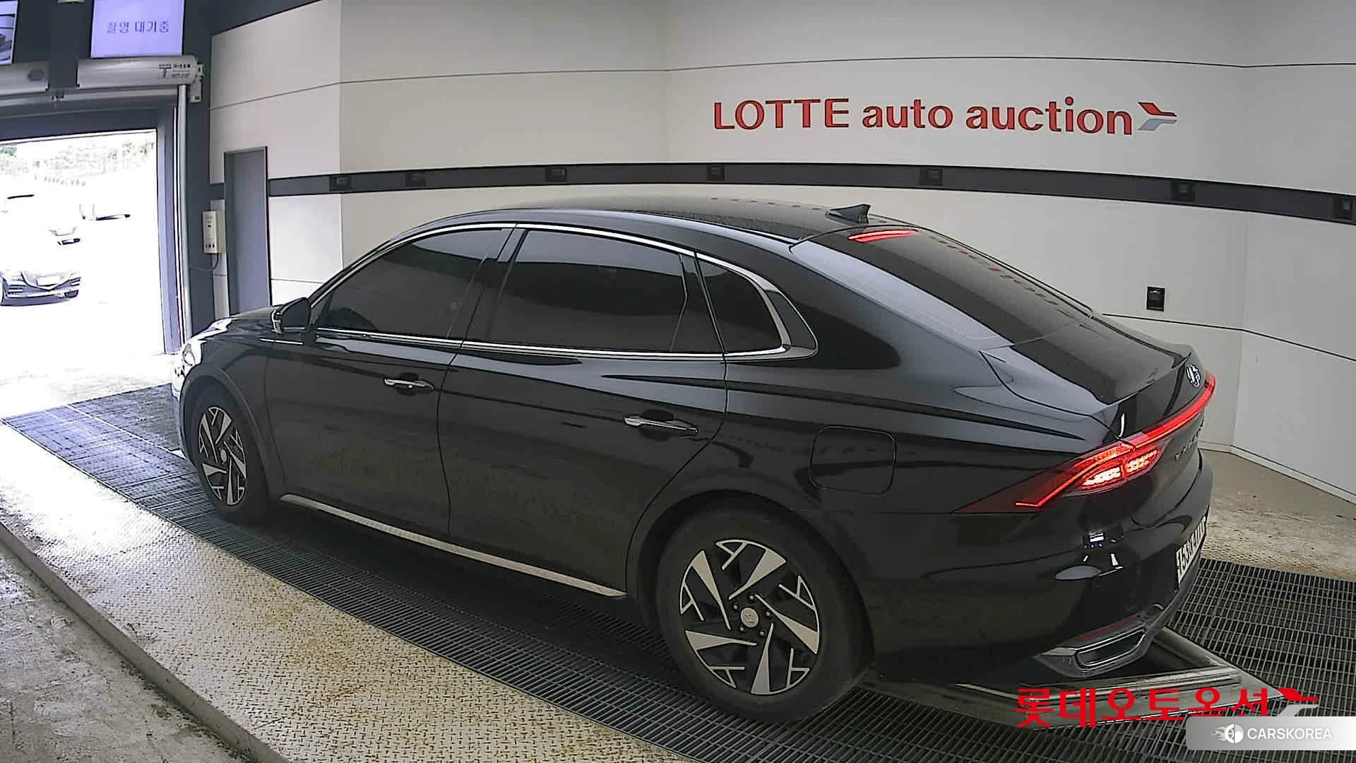Hyundai Grandeur Hybrid id 4289482 из Кореи 38