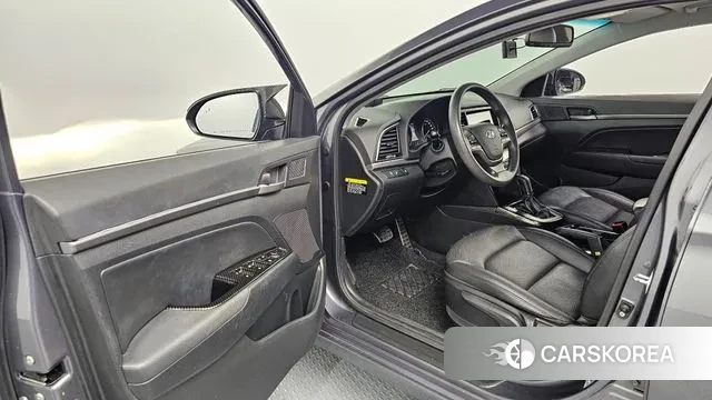 Hyundai Avante AD id 3728707 из Кореи 20