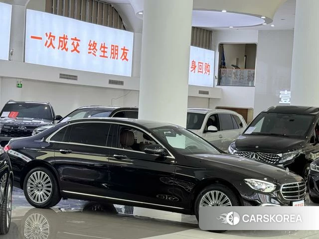 Mercedes-Benz E-class id 4335817 из Китая 18
