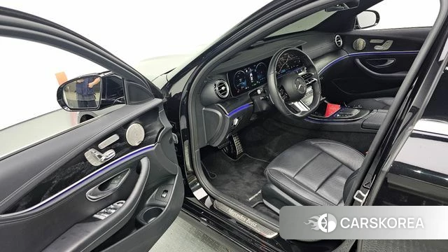 Mercedes-Benz E-Class W213 id 4871705 из Кореи 31