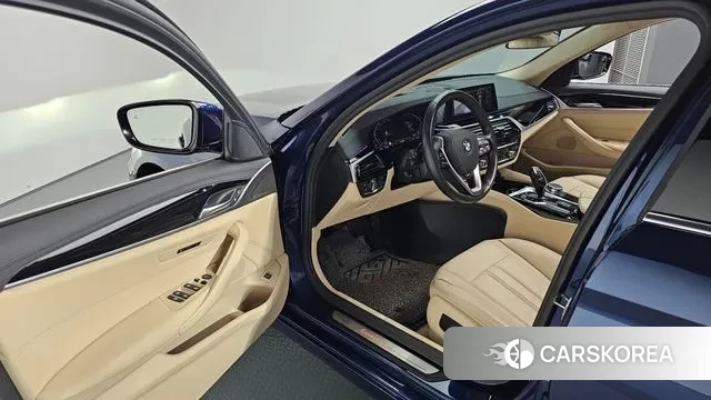 BMW 5 Series (G30) id 3356524 из Кореи 20