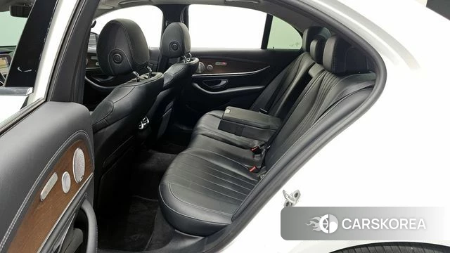 Mercedes-Benz E-Class W213 id 4429959 из Кореи 32
