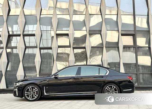 BMW 7 series id 4259841 из Китая 24