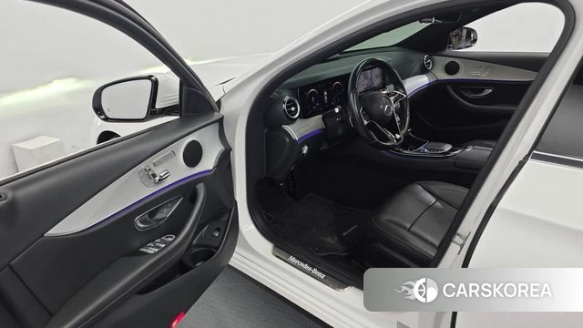 Mercedes-Benz E-Class W213 id 4872353 из Кореи 34
