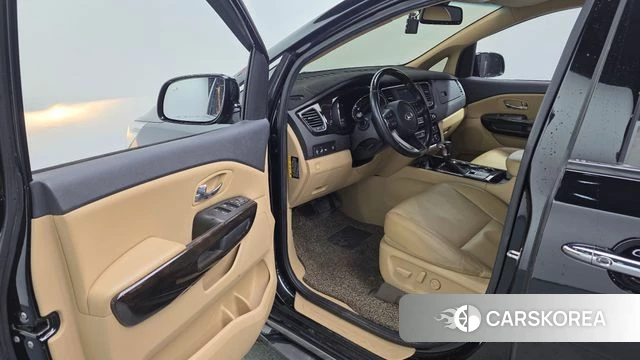 Kia The New Carnival id 4285129 из Кореи 30