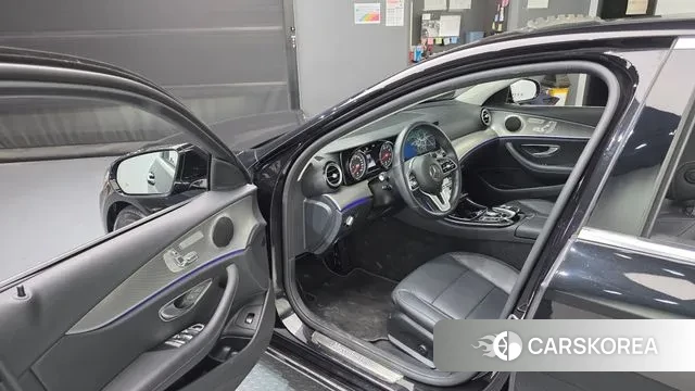 Mercedes-Benz E-Class W213 id 3275282 из Кореи 20
