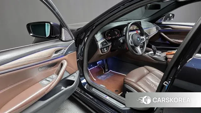 BMW 5 Series (G30) id 3651152 из Кореи 20