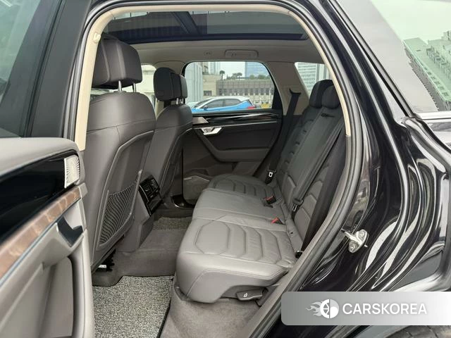 Volkswagen Touareg id 4240221 из Китая 23